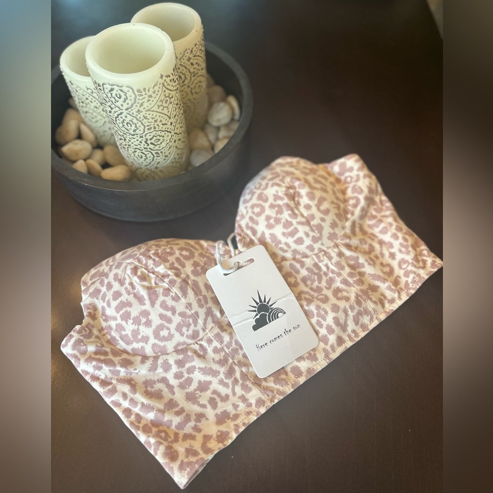 Selfie Leslie The Hills Strapless Sweetheart Neckline Crop Top Animal Print